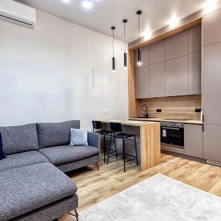 Aura Business Class Apartment Asztana Kültér fotó
