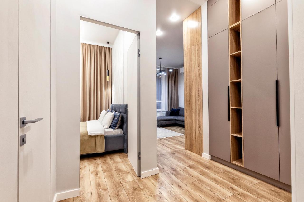 Aura Business Class Apartment Asztana Kültér fotó